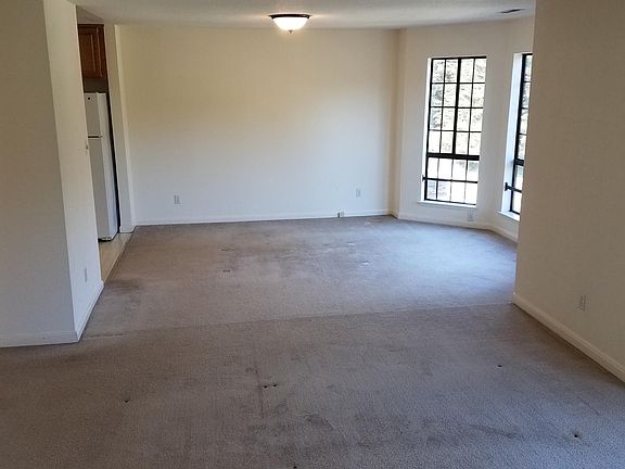 5th image of 1333 Lincoln Way #3