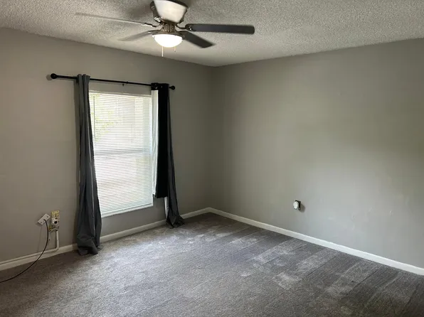 145 Picardy Villa Cir APT 202, Brandon, FL 33510