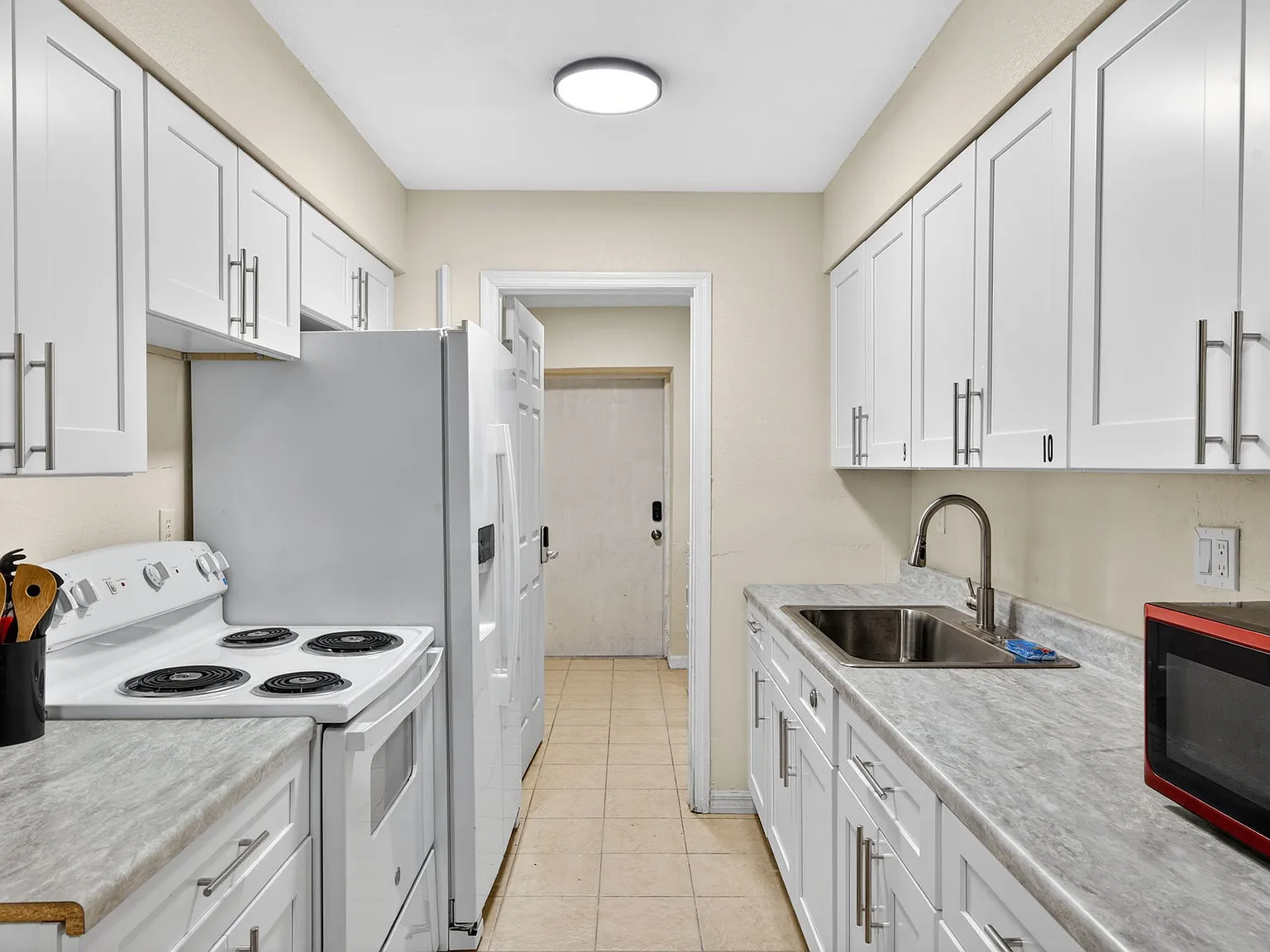 1 bed, 1400 sqft, $764 — Photo 2