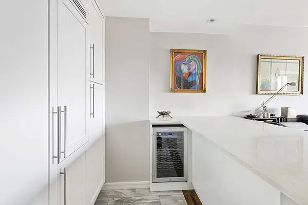 Rented by Compass | media 24