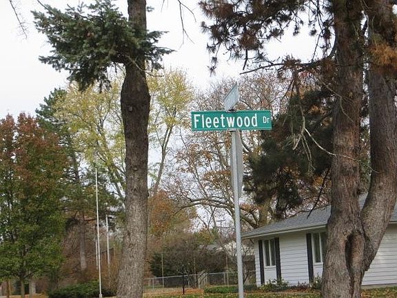 5th image of 2924 Fleetwood Dr