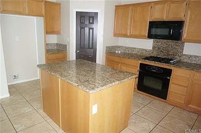 4th image of 1136 Newberg Cmns