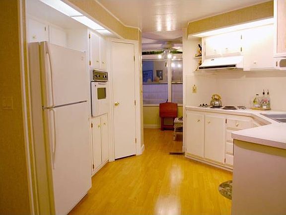 Spacious kitchen