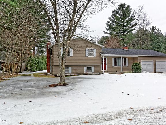 3rd image of 26 Heinrick Cir