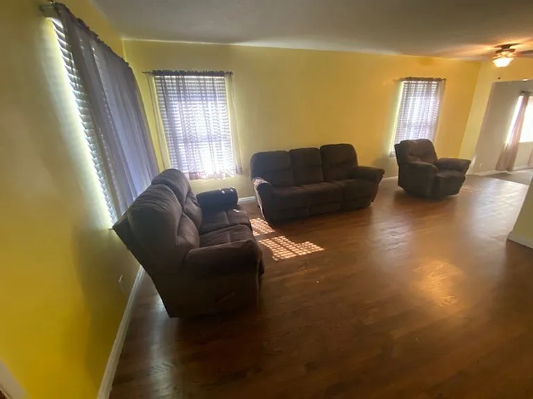 11919 Hopland St — Photo 4