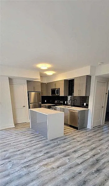 2 bed, $2,000 — Photo 3