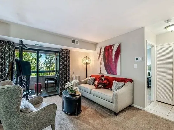 888 W East St, San Diego, CA 92101