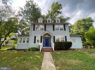 21 Pocahontas Rd, Somerdale, NJ 08083