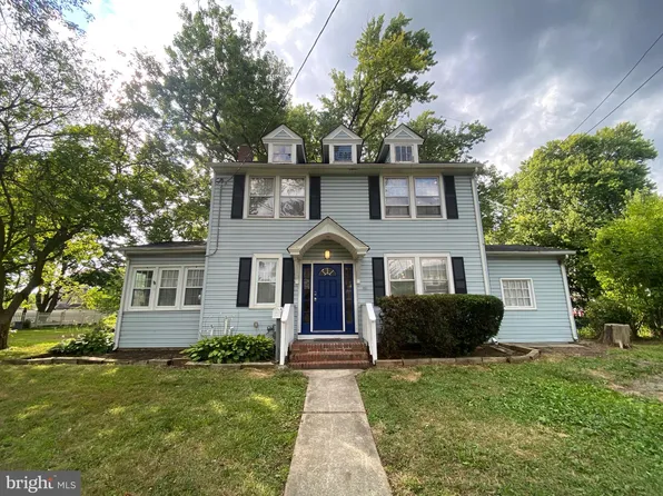 21 Pocahontas Rd, Somerdale, NJ 08083