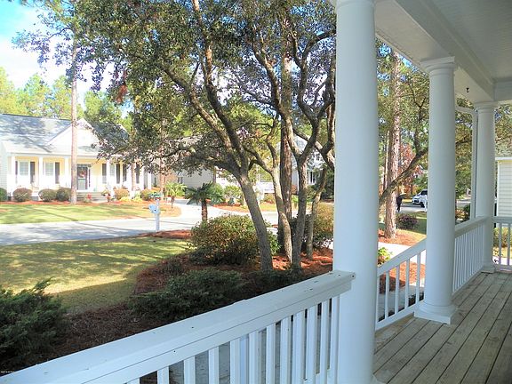 4th image of 3681 Sable Palm Lane