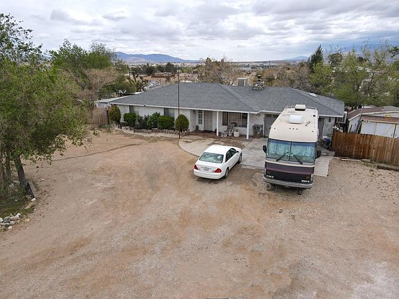 2nd image of 11691 Jacaranda Ave