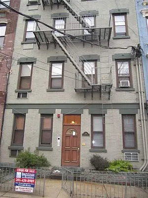 Sold by Realty Express LaBarbera | media 8