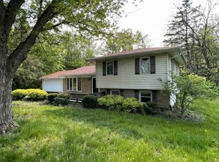 20840 Free Church Rd, Caledonia, IL 61011