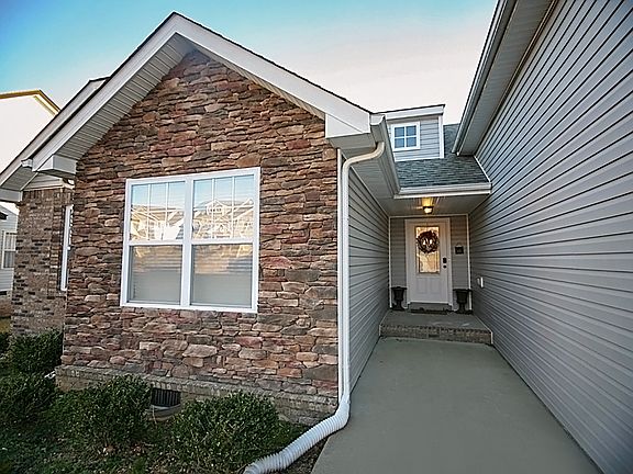 2nd image of 1044 Ishee Dr