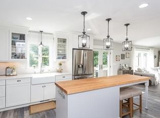 275 Woodland Way, Russell, MA 01071