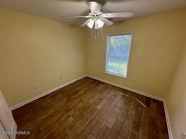 4372 Ritz Cir — Photo 6
