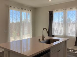 7155 Citrus Ave, Fontana, CA 92336