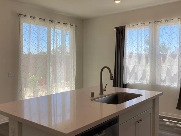 7155 Citrus Ave, Fontana, CA