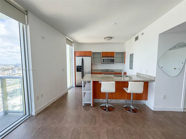 185 SW 7th St #2900 — Photo 14