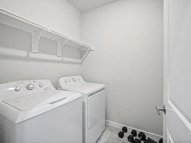 8442 Harrington Grove Trl — Photo 24