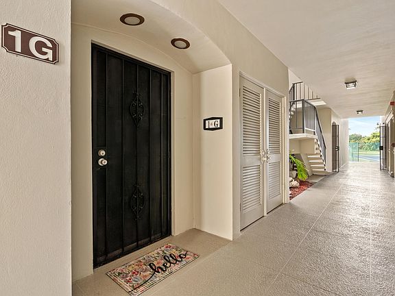 3rd image of 11811 Avenue Of The Pga #1-1g