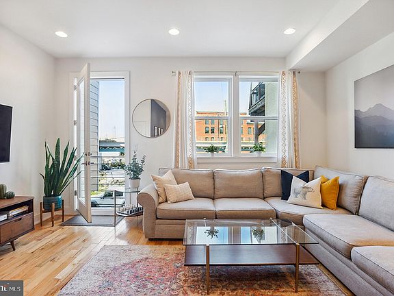 5th image of 1510 Frankford Ave #4