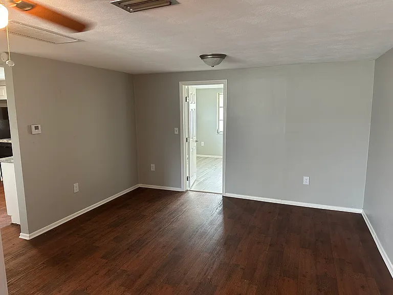 7804 Birchwood Dr — Photo 10