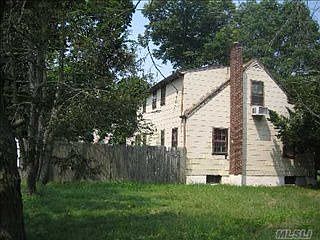 2nd image of 44 Asbury Ave E