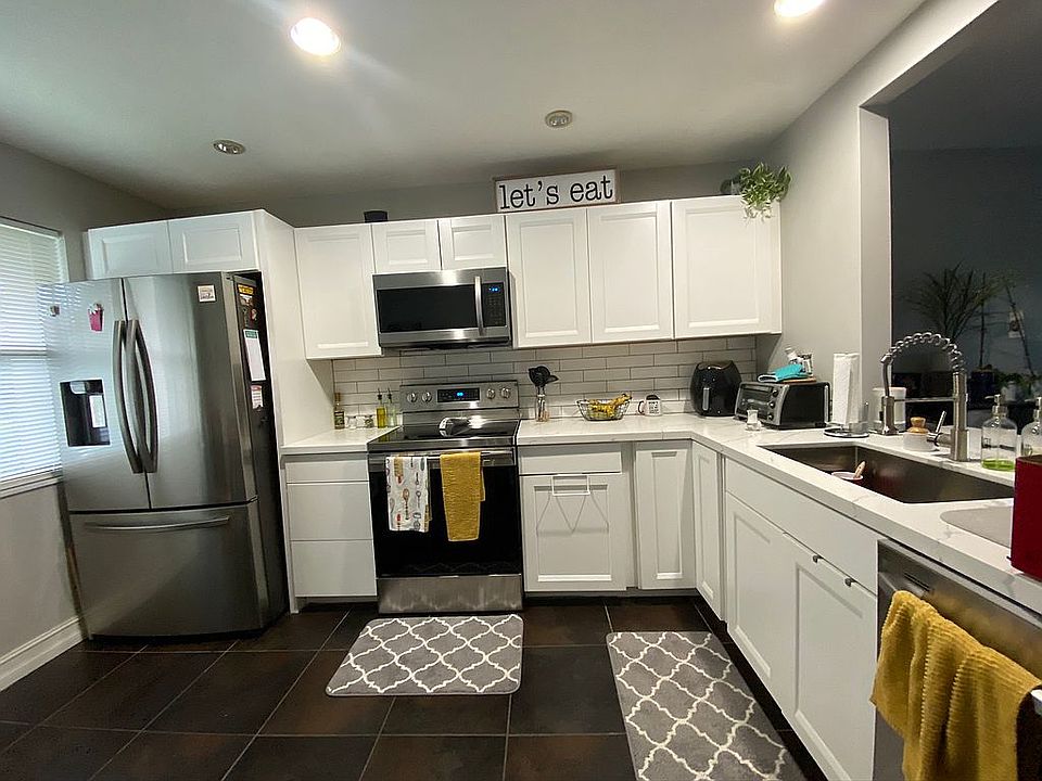 2nd image of 12708 SW 151st Ln