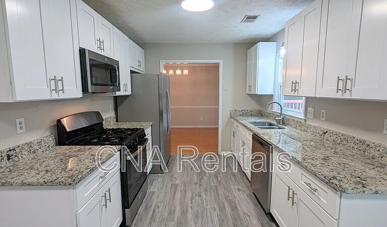 4635 Hampton Square Dr — Photo 10