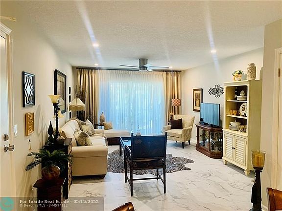 5th image of 6223 Bay Club Dr APT 3