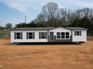 665 Elmwood Rd, Greeneville, TN 37743