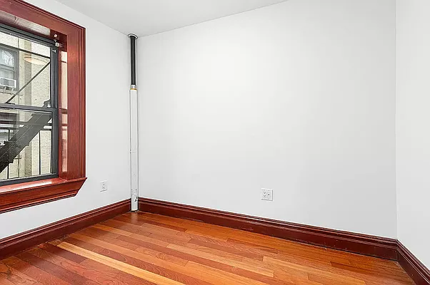 Rented by Compass | media 13