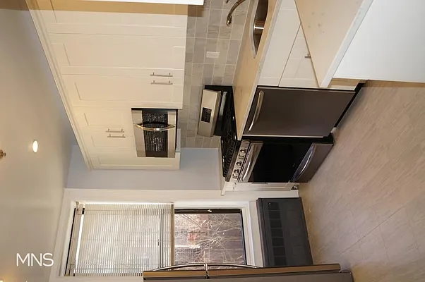 Rented by MNS Marketing | media 15