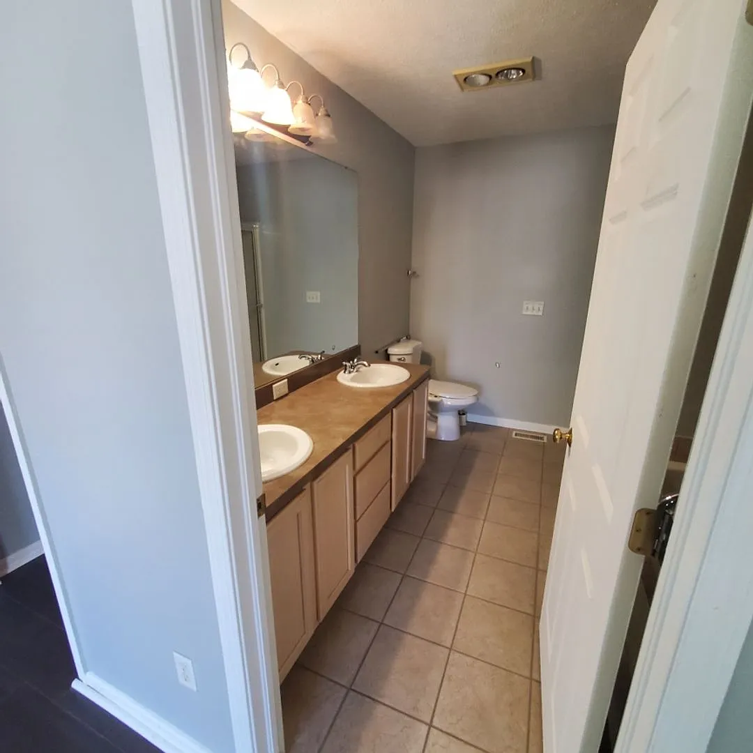 2643 Wyndgate Ct — Photo 3