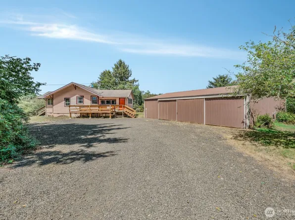 3756 State Route 105, Tokeland, WA 98590