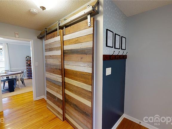 5th image of 765 Timberlane Trl