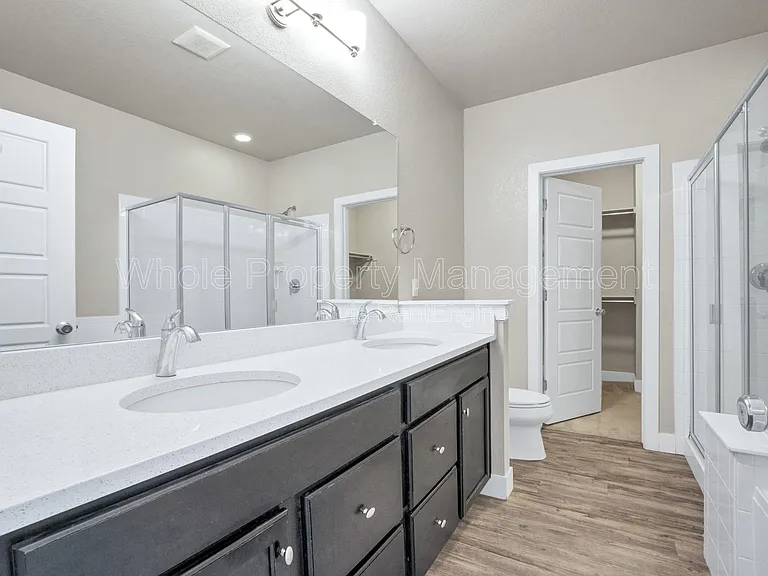 5829 N Beeler St — Photo 14