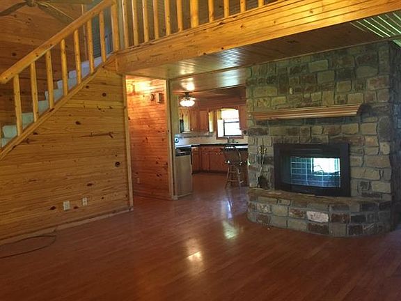 4th image of 110 Quail Lake Dr E