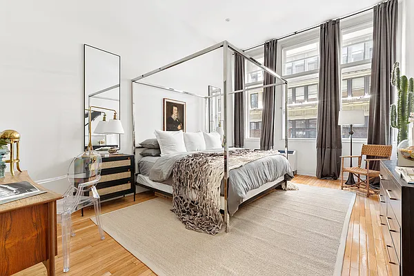 Sold by Compass | media 8