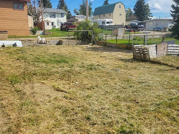 5th image of 120 3rd St SW