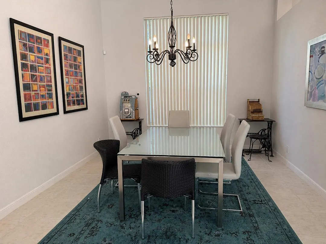 3 bed, 2.5 bath, 2999 sqft, $15,000 — Photo 4