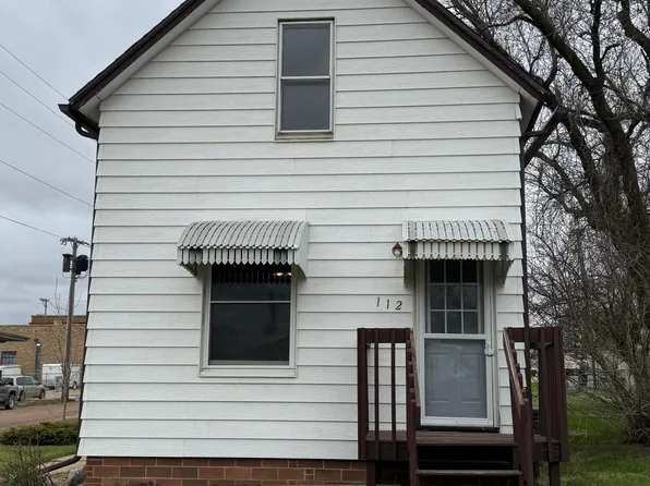 112 C St N, Richardton, ND 58652