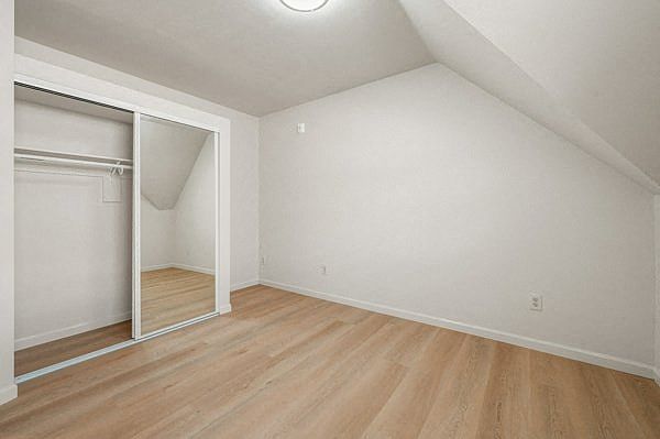 2nd image of 2539-2541 Benvenue Ave
