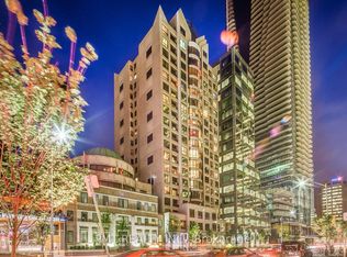 55 Bloor St E UNIT 1801, Toronto, ON M4W 3W6