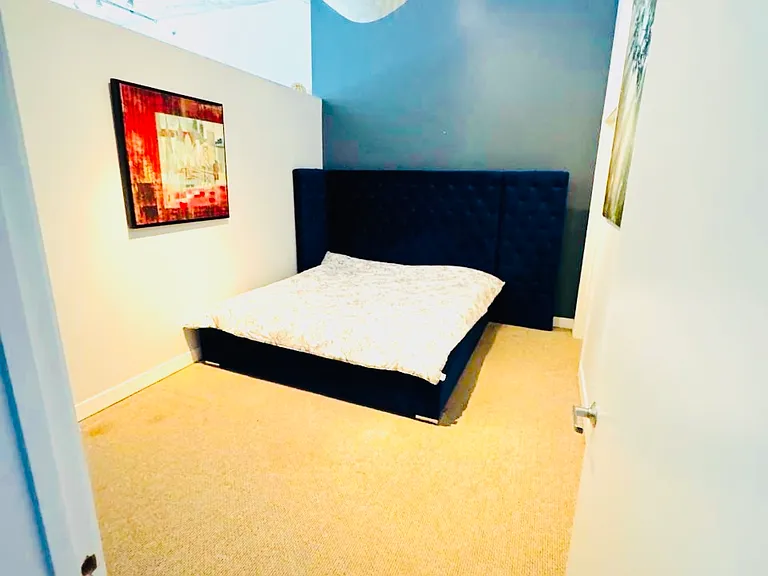320 E 21st St #416 — Photo 7