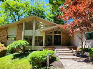 4170 Echo Rd, Bloomfield Hills, MI 48302