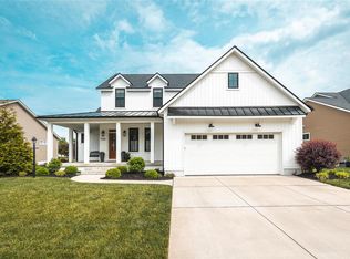 7081 Augusta Dr, Glen Carbon, IL 62034