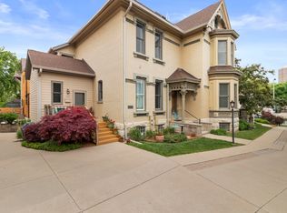 1663 N Astor St #1663, Milwaukee, WI 53202