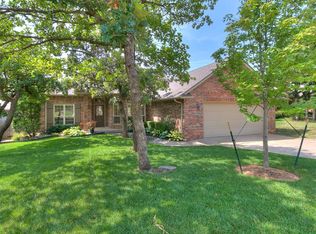 2308 San Marco Ln, Edmond, OK 73034
